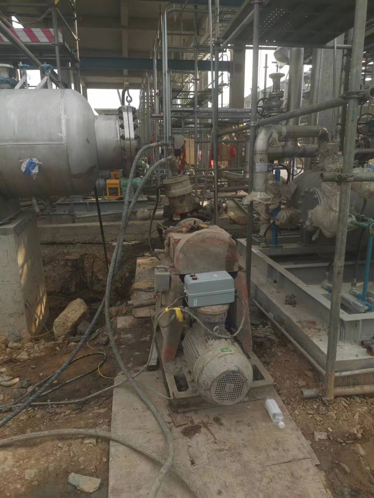 华蓥厂房基础沉降下沉注浆灌浆加固施工